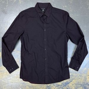 H&M Easy Iron Button Down Slim Fit Shirt Medium Maroon Red Dress Date Night